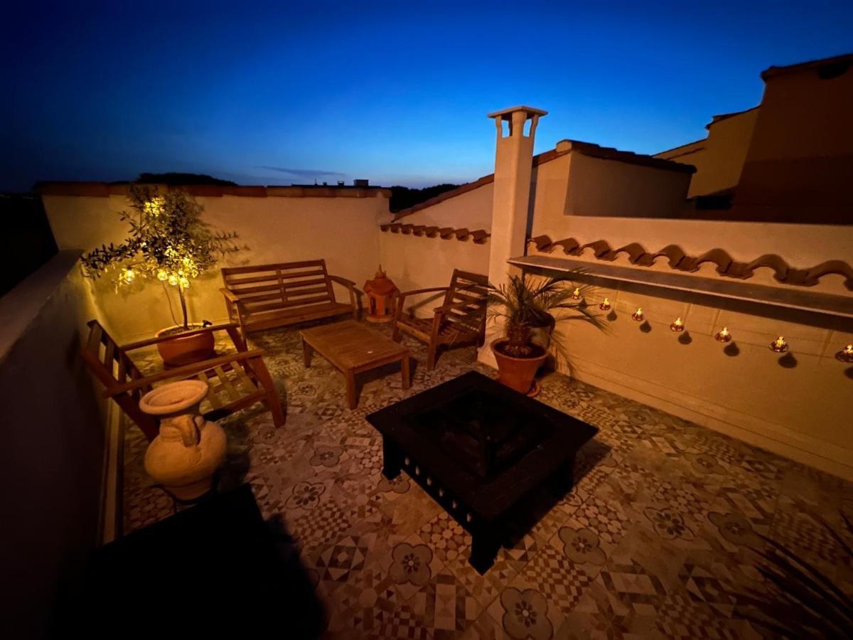 Duplex meublé avec terrasse dans résidence avec piscine Agde Extérieur photo